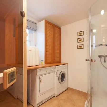 Bi Mueuer Braderup (Sylt)